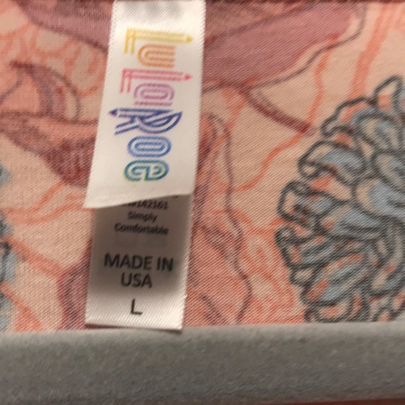 Lularoe Perfect tee, floral, large, EUC - Picture 3 of 3